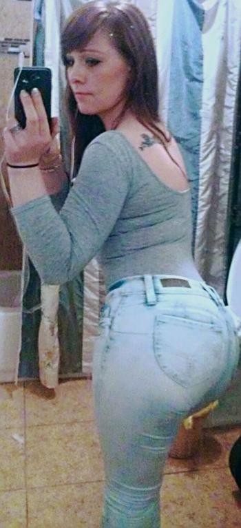 , 26  female escort, San Diego