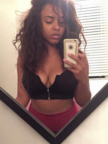 , 24  female escort, San Diego