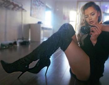 , 23  female escort, San Diego