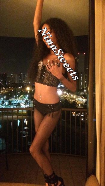 , 21  female escort, San Diego