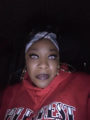 Peaches, 46  female escort, San Diego