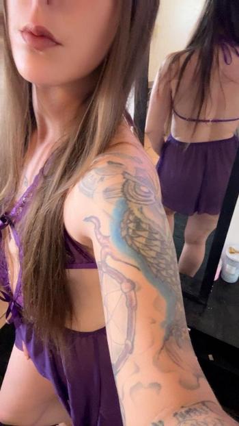 Lindsey, 27  female escort, San Diego